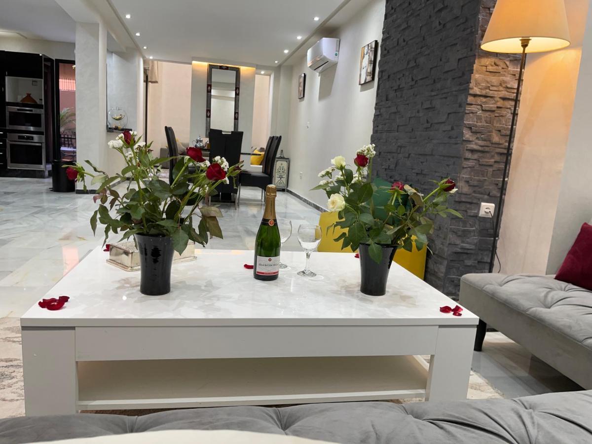 Appartement En Duplex Avec 3 Chambres Haut Standing Gueliz Marrakech Marrákes Kültér fotó
